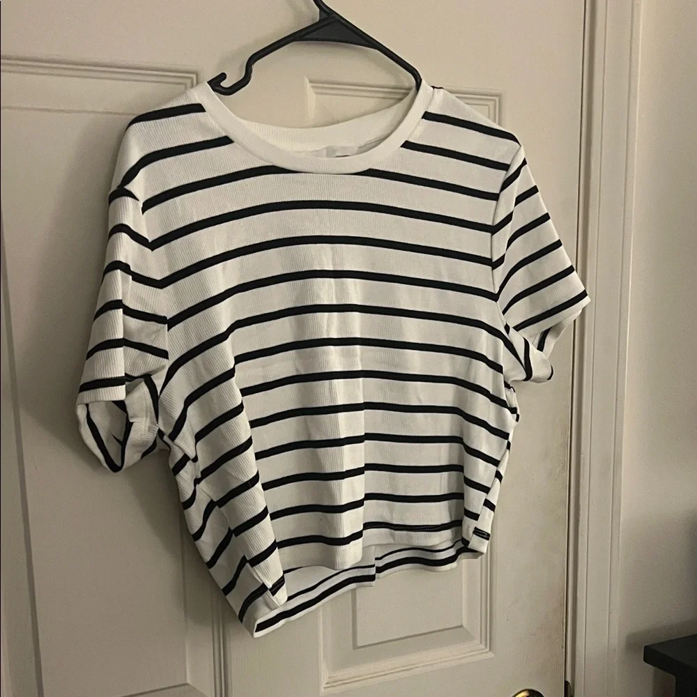 H&M Black and White Striped Short Sleeve Tee - Picture 2 of 3